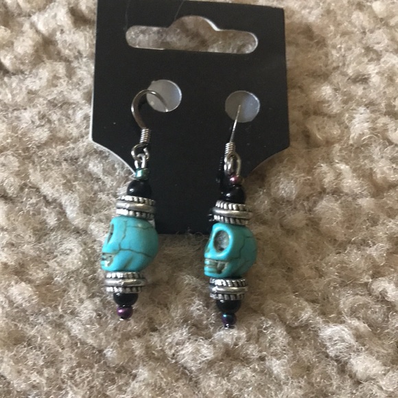 Turquoise skull earrings. - Picture 2 of 2